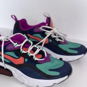 Nike Air Max 270 React thumbnail 3