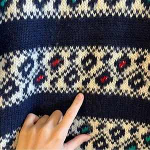 ✨ Vintage 16th Street Blue White Abstract Stripes Sweater Small‎ thumbnail 4