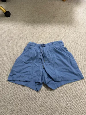Lululemon Dance Studio Shorts 3.5" thumbnail 2