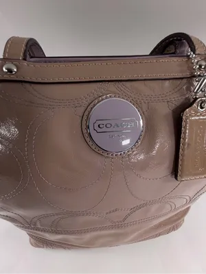 Coach Taupe Patent Leather Signature C Embossed‎ Tote Zip Shoulder Bag F15142 thumbnail 2