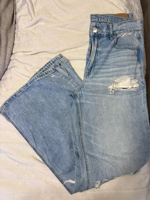 American Eagle Jeans thumbnail 1