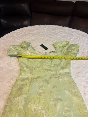Lulu’s Beyond Amazing Light Green Floral Jacquard Puff Sleeve Dress Size M. NWT . thumbnail 9
