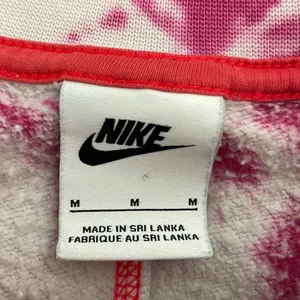 Nike Women's Sportswear Oversized Fleece Pink Tie-Dye Crew Sweatshirt medium thumbnail 10