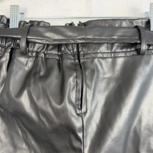 New Windsor Black Faux Leather Paperbag‎ Waist Shorts with Belt Womens XS thumbnail 5