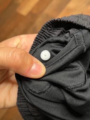 lululemon athletica Black Women's Running Shorts with Reflective Trim Size 2 thumbnail 6