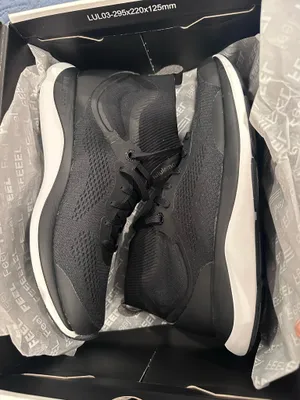 Women’s Chargefeel Lululemon workout Mid thumbnail 4