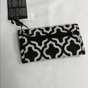 Kavu Black and White Patterned Wallet thumbnail 2