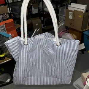 Seersucker monogrammed tote New Blue thumbnail 5