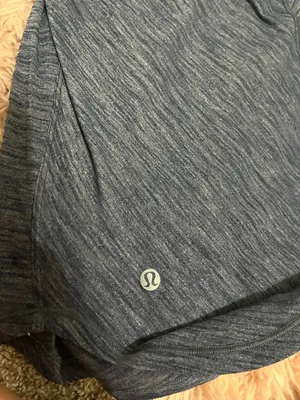 Lululemon Tee thumbnail 3