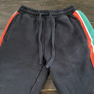 7-Eleven Women’s XS Jogger Sweatpants Black Side Accent Stripe Lounge Pants thumbnail 3