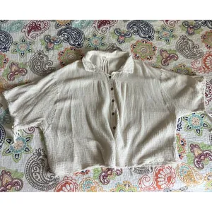POL Crinkle Gauze Crop Button Up Size Small Oversized Smt1962a thumbnail 2