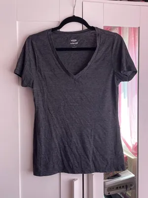 Old Navy Basic Tee thumbnail 1