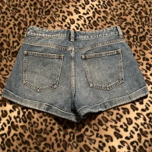 EUC PACSUN Shorts PacSun Janis Blue Denim Mom Shorts Women’s Size 28 thumbnail 7