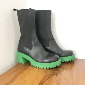 STEVE MADDEN Leather Chelsea Midi Boot Size 6 Black Platform Lug Sole Block Heel thumbnail 2
