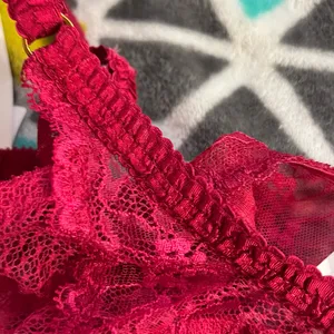 Chantelle Women's Red Lace Bra and Panty Set thumbnail 7