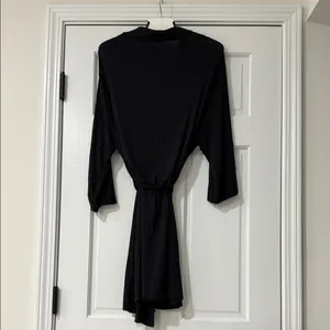 Elegant Black Women's Three-Quarter Sleeve Robe Size L thumbnail 6