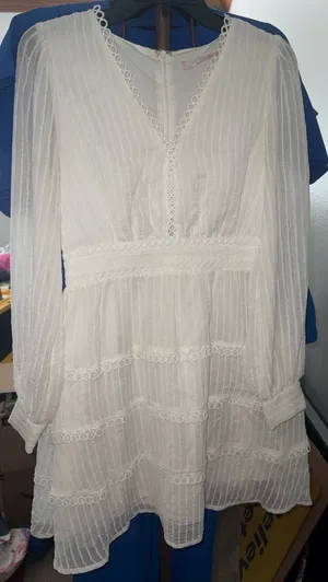 white dress thumbnail 2