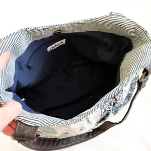 Claire's Vintage Cottagecore Tote Bag thumbnail 3