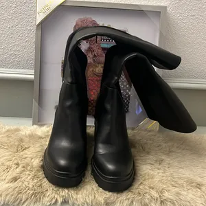 Urban outfitters long black boots size 9 thumbnail 3