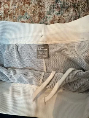 Nike Shorts Women’s Black White thumbnail 5