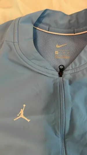 Nike Jordan UNC Windbreaker thumbnail 2