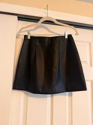 A&F Scarlett Abercrombie The Mini Skort thumbnail 4
