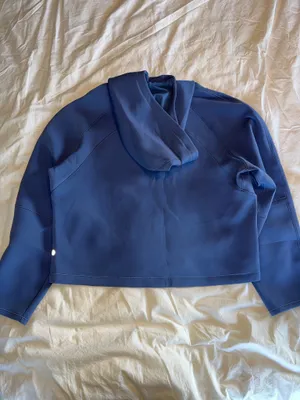 Lululemon AirWrap Pullover thumbnail 10