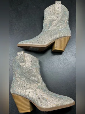Forever Size 6.5 Women Cowboy Western Rhinestone River Silver Ankle Boots thumbnail 2