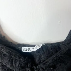 ZARA Tulle Lace Up Black Crop Tank Top thumbnail 4