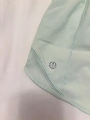 Lululemon Hot Hot Shorts thumbnail 3