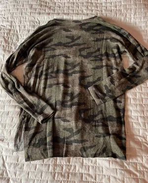 American Eagle Soft & Sexy Plush Camo Long Sleeve Tee Size XS thumbnail 2
