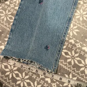 Lucky Brand Sienna Mid Rise Slim Boyfriend Jean Size 4/27 Floral‎ Embroidered thumbnail 12