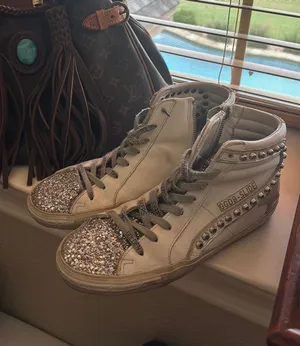Golden Goose thumbnail 1