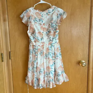 Hello Molly Floral Mini Dress Women Size 4 White Peach Ruffle Flutter Sleeve NEW thumbnail 2