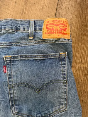 Levi's men’s jeans thumbnail 2