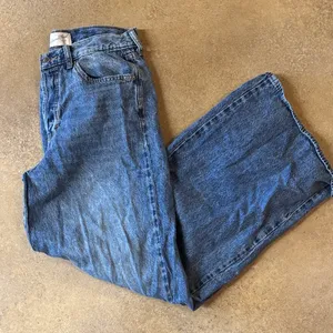 Universal Threads Blue Wide leg Jeans thumbnail 1