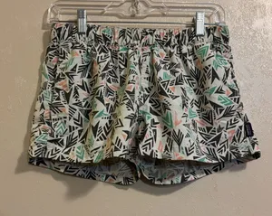 Patagonia women’s Barely Baggies Shorts sz S thumbnail 1