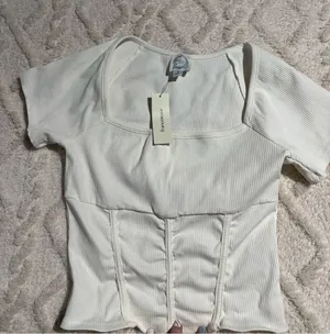 Francesca’s size medium top NWT thumbnail 1