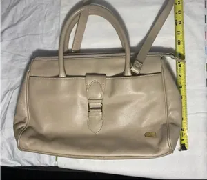Liz Claiborne Classic Cream Leather Satchel Handbag thumbnail 1