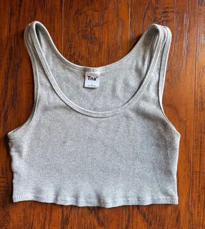 Aritzia TNA Top Crop thumbnail 1