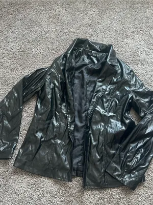 SHEIN Black Faux Leather Blazer Jacket thumbnail 2