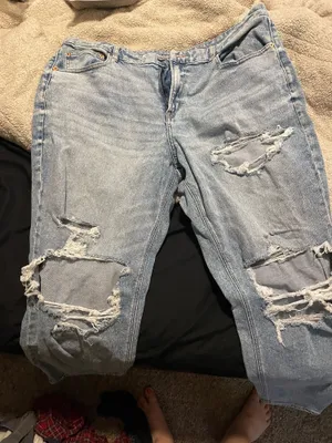 American Eagle Jeans thumbnail 1