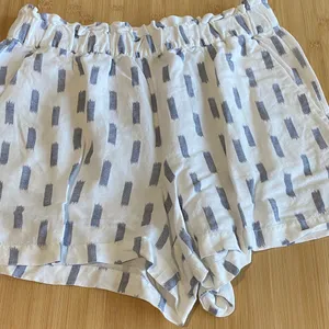 LOFT White High-Waist Lounge Shorts with Gray Brushstroke Print thumbnail 1