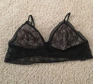 Victoria's Secret Lace bralette black never worn thumbnail 1