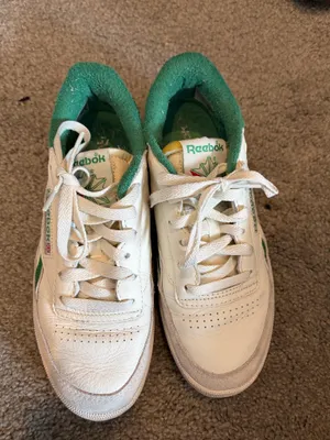 Reebok Women’s Green Suede Shoes thumbnail 2