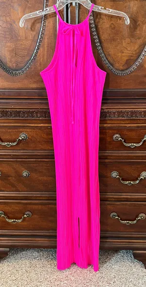 Halter dress thumbnail 2