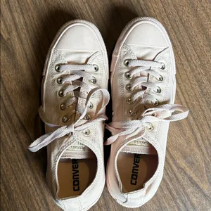 Converse Size 7.5 Pale Pink Low Top Sneakers Shoes thumbnail 3