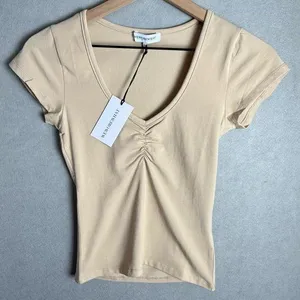 Brand New WeWoreWhat Cropped Baby V-Neck Short Sleeve T-Shirt in Beige NWT thumbnail 1