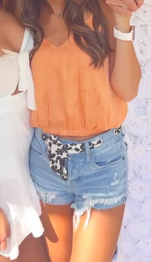 Boutique top thumbnail 4