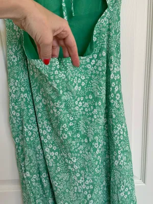 ASTR the Label‎ Gabrielle Dress in color Green Apple Ditsy Size Large L thumbnail 7